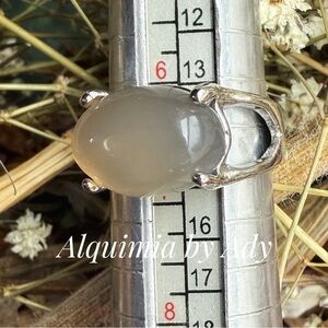 Silver and gray gem agate ring
